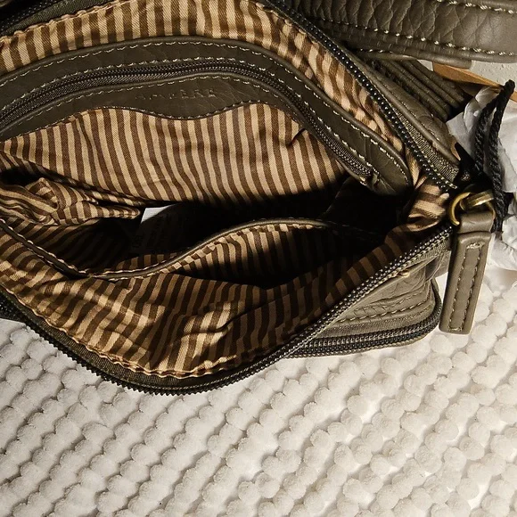 New Ampere Creations Vegan Leather Bethany Crossbody Purse - Picture 4 of 6